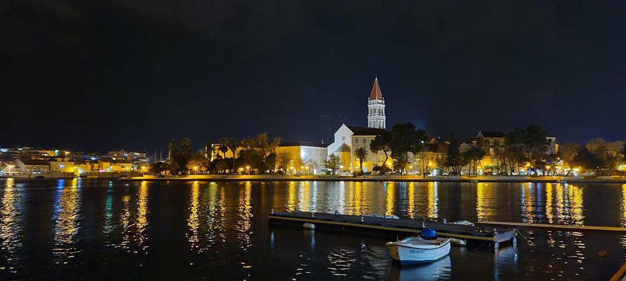 Apartman Marcelina 1 With Private Pool Trogir Eksteriør bilde