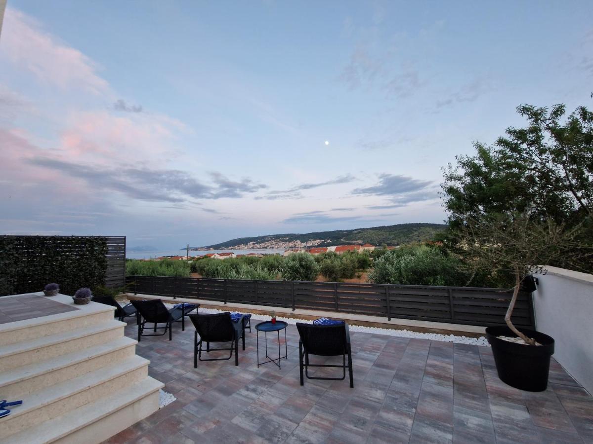 Apartman Marcelina 1 With Private Pool Trogir Eksteriør bilde
