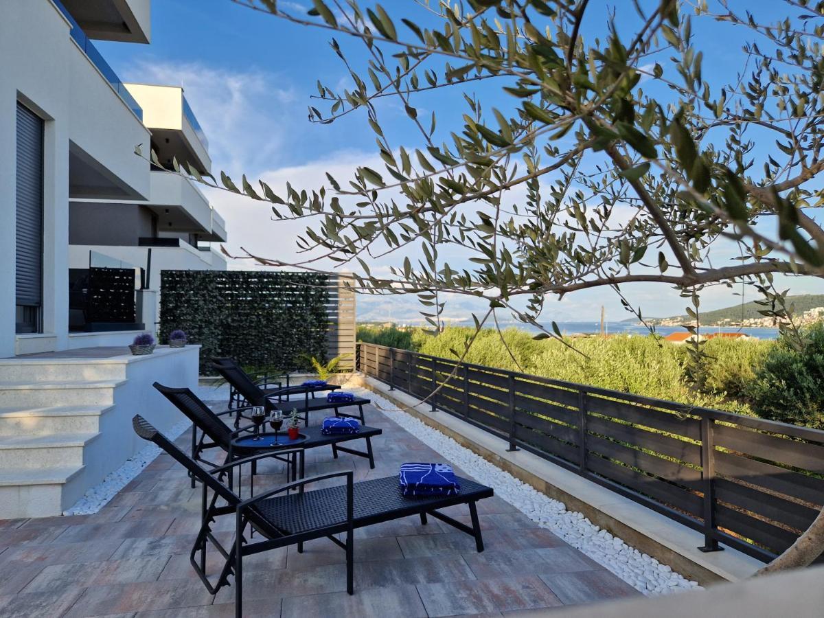 Apartman Marcelina 1 With Private Pool Trogir Eksteriør bilde