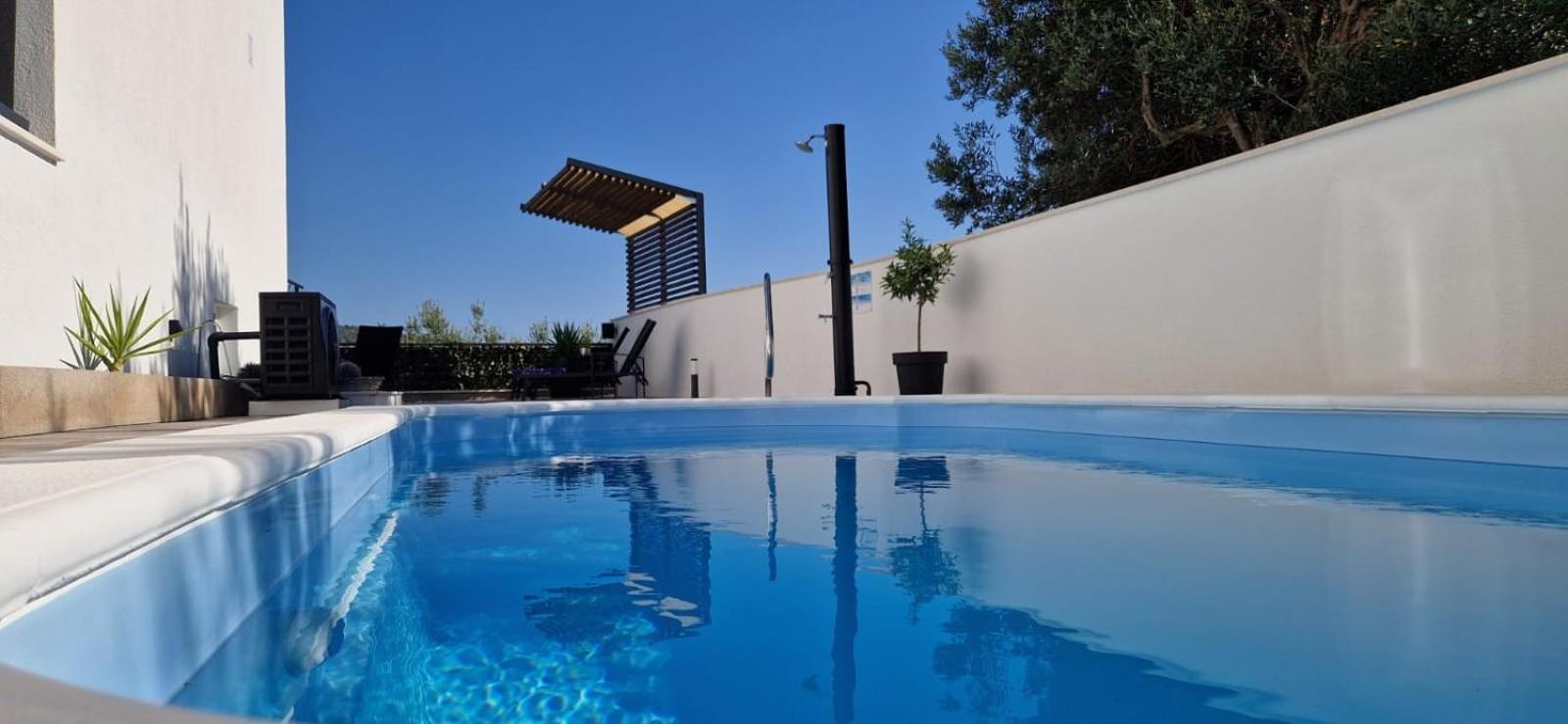 Apartman Marcelina 1 With Private Pool Trogir Eksteriør bilde